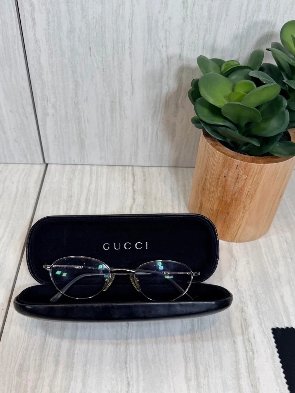 Gucci Silver Metal Oval Women's Glasses with Black Case